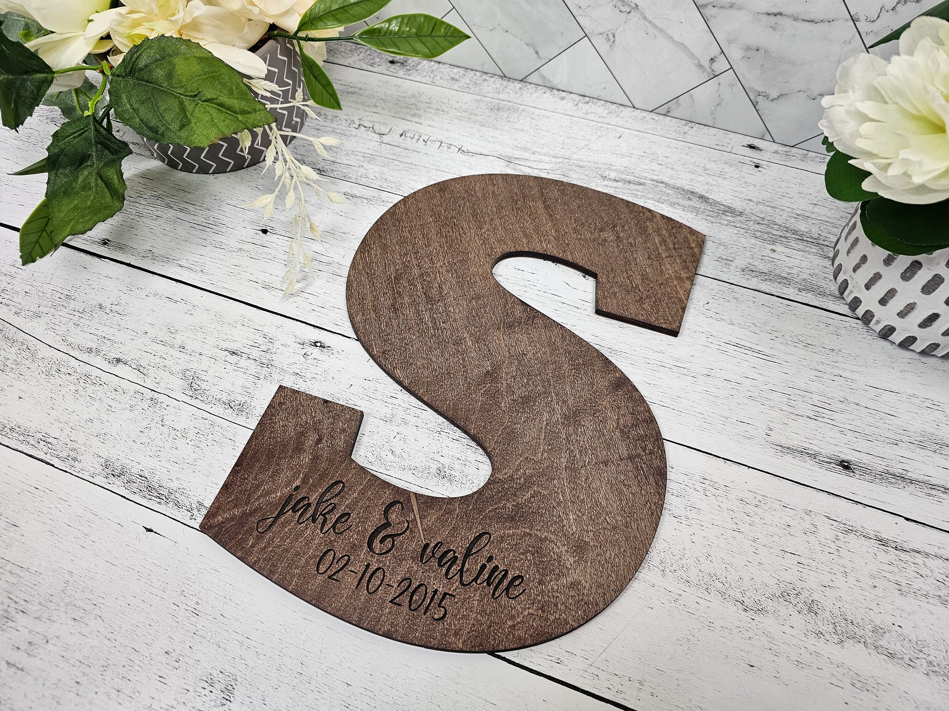 Wedding Guestbook Alternative, Guest Signature Board on Custom Wooden Letter, Personalized with couple's wedding details, Natural Wood Decor