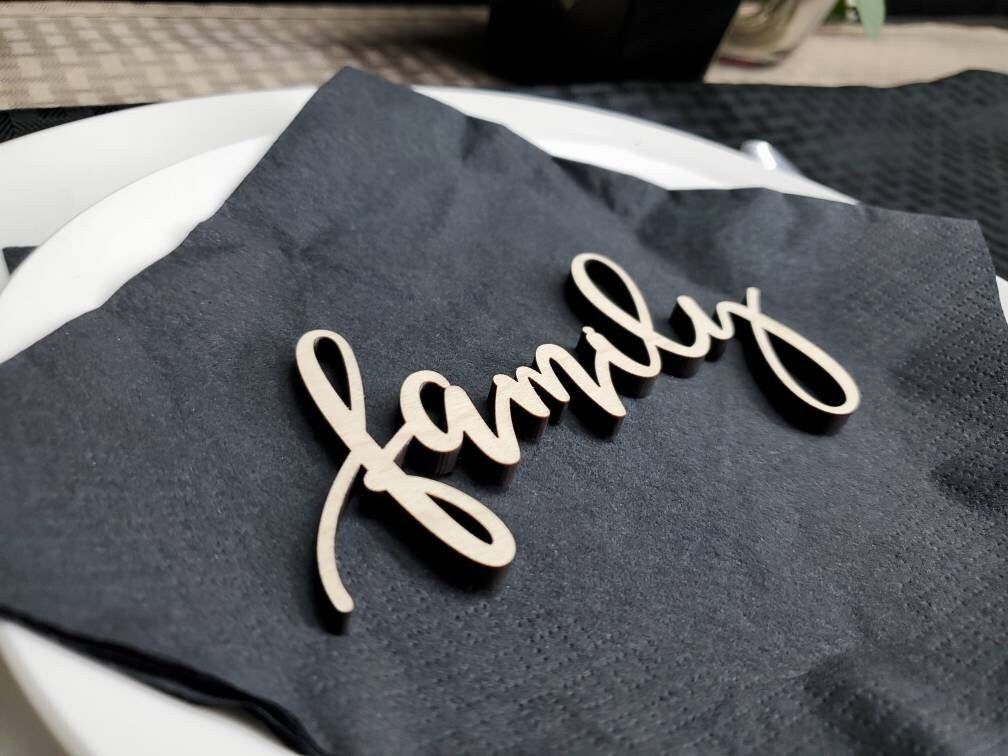 Family Place Cards, Thanksgiving Name Plates, Family Wooden Word, Holiday Decor, Thanksgiving Place settings, Small Wood Family Sign