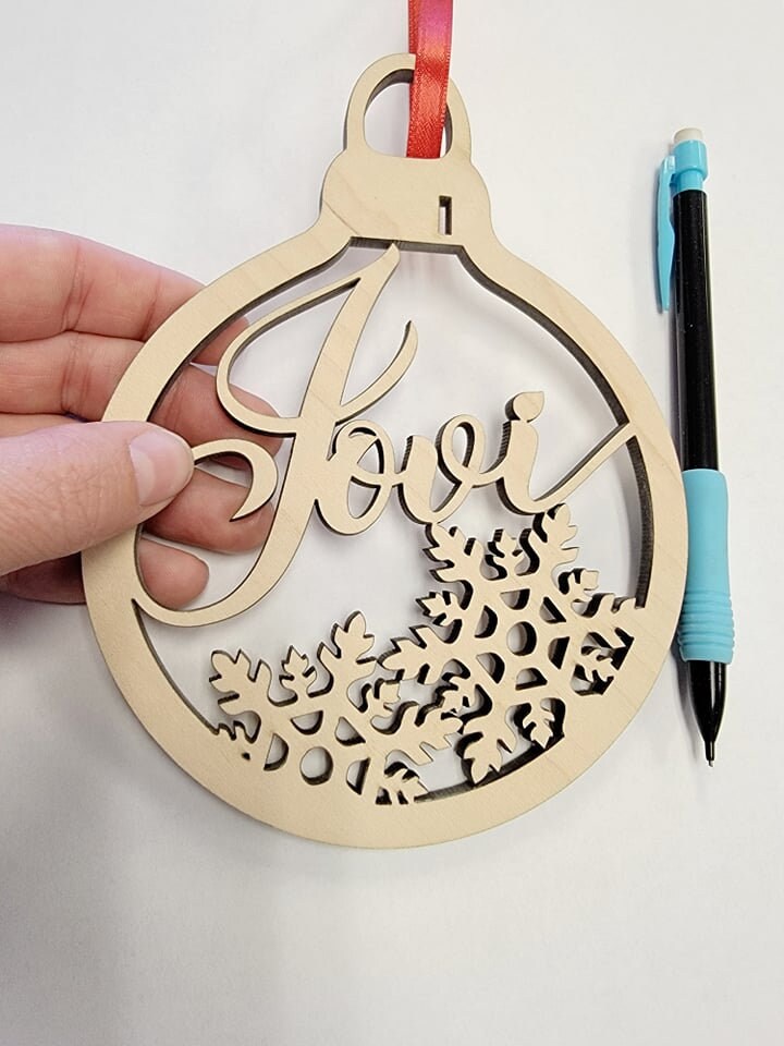 Personalized Christmas Ornament, Custom Xmas Bulb with Name & Snowflakes, Custom Children's Name Ornament, Wooden Christmas Ornament decor
