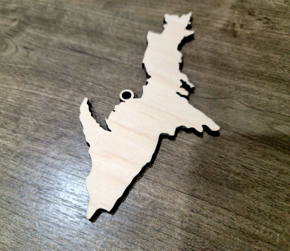 Upper Michigan Ornaments, Bulk wood Blanks, Unfinished, state Shaped Wood Ornament, DIY, Christmas ornaments, Blanks for Crafts, sign making