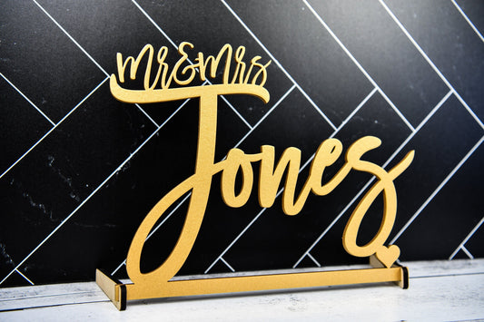 Mr & Mrs Sign, Custom Wedding Name sign, Script Mr and Mrs Surname, Personalized Last Name Sign, Sweetheart Table Sign Head Table Decor