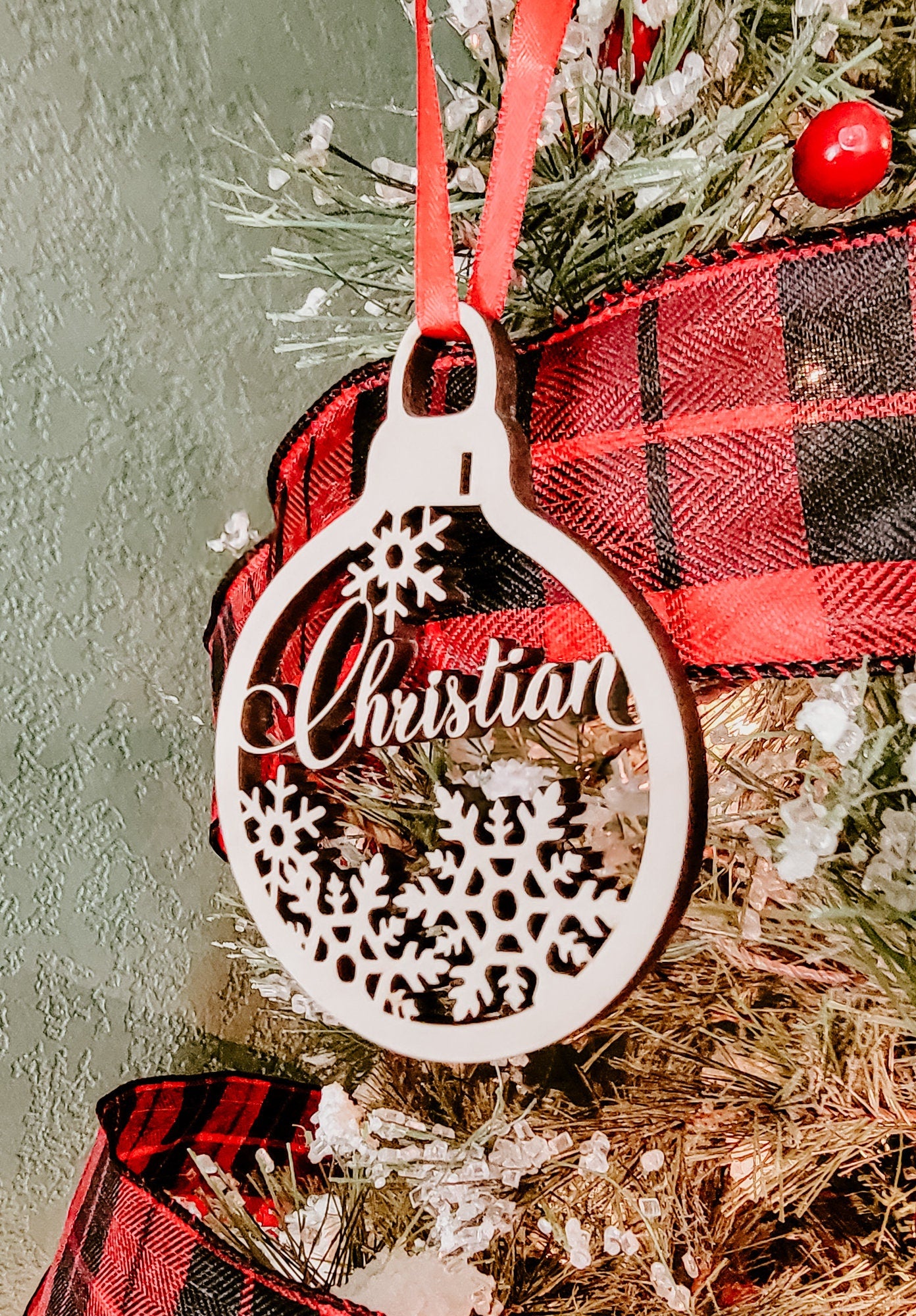 Wood Name Christmas Ornament, Stocking Name Tag Value Size 4"x3", Personalized Kids Ornament DIY paint, Custom Natural Wood Xmas Bulb Shape
