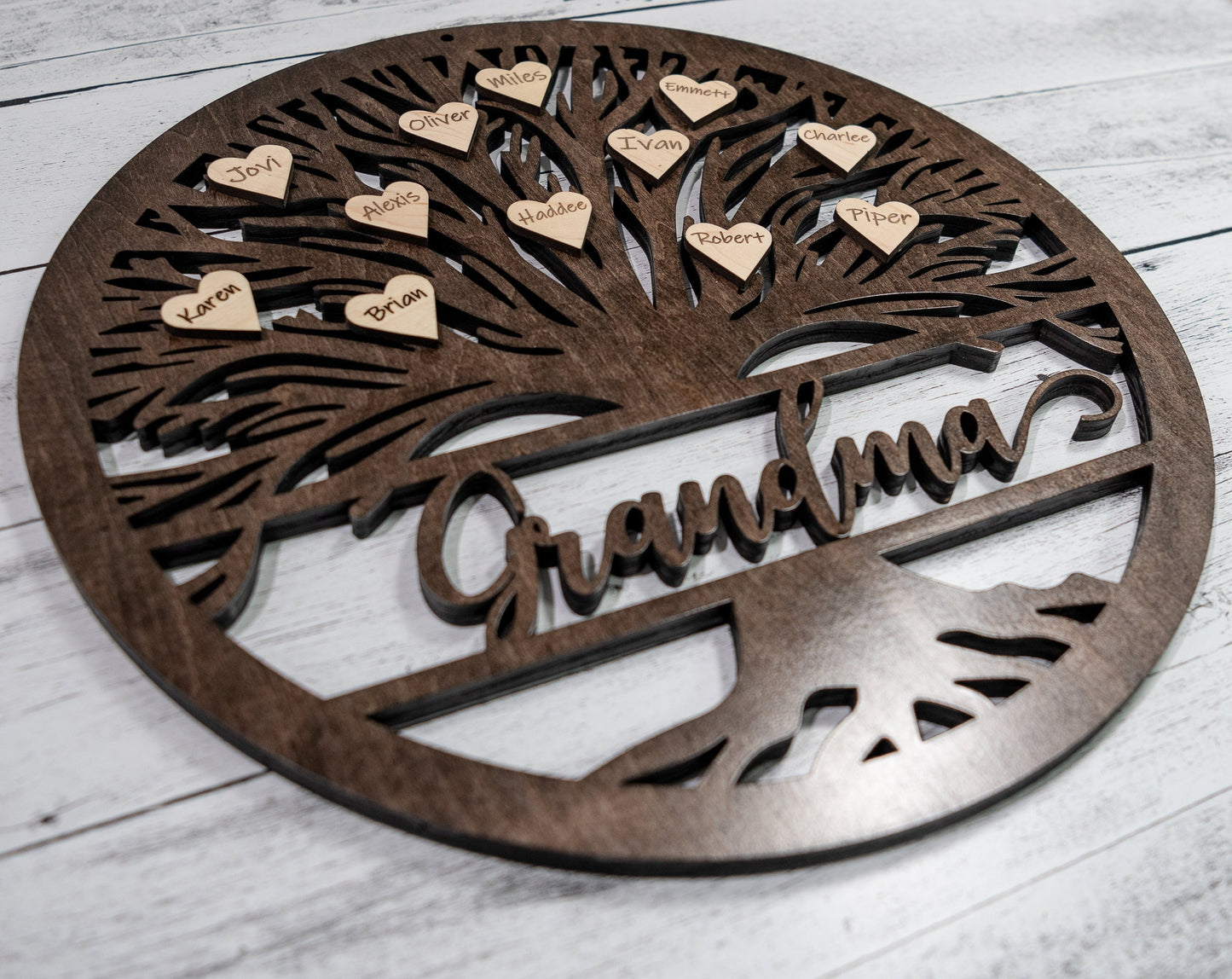 Tree Of Life Wood Sign, Custom Wall Art with Family Tree with Grandma Or Grandpa, Wooden Circle Tree, Roots, Heart, Mothers Fathers Day Gift