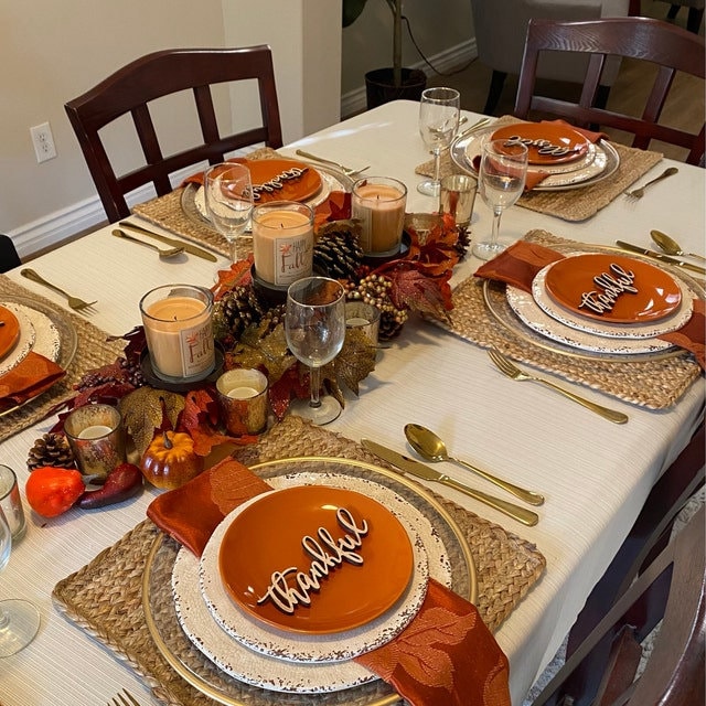 Thankful Place Cards, Thanksgiving Name Plates, Thankful Wooden Word, Holiday Decor, Thanksgiving Place settings, Small Wood Thankful Sign
