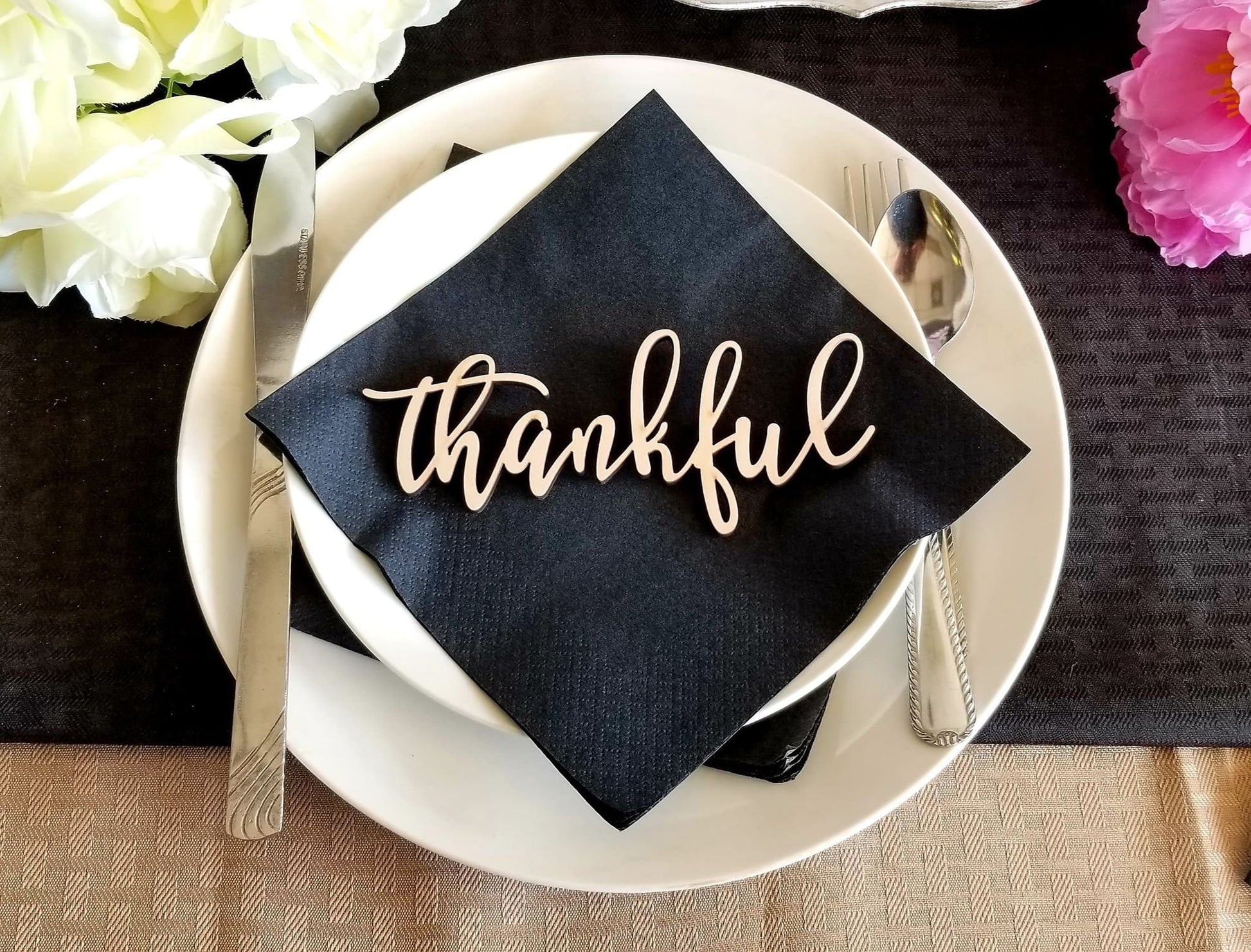 Thankful Place Cards, Christmas Name Plates, Thankful Wooden Word, Holiday Decor, Christmas Place settings, Small Wood Thankful Sign