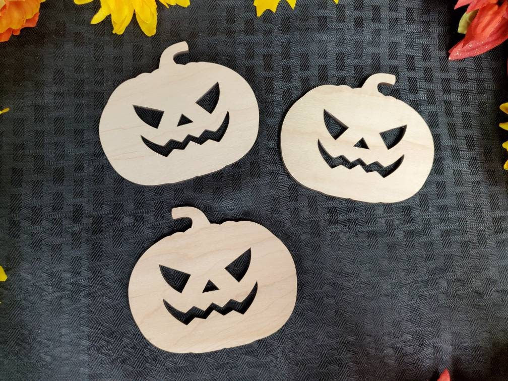 Pumpkin wood cutout, Pumpkin cutout shape, Pumpkin shape for crafts, Jack-o-lantern, Unfinished, Halloween Fall Decor, 2-24 in wide 1/4"