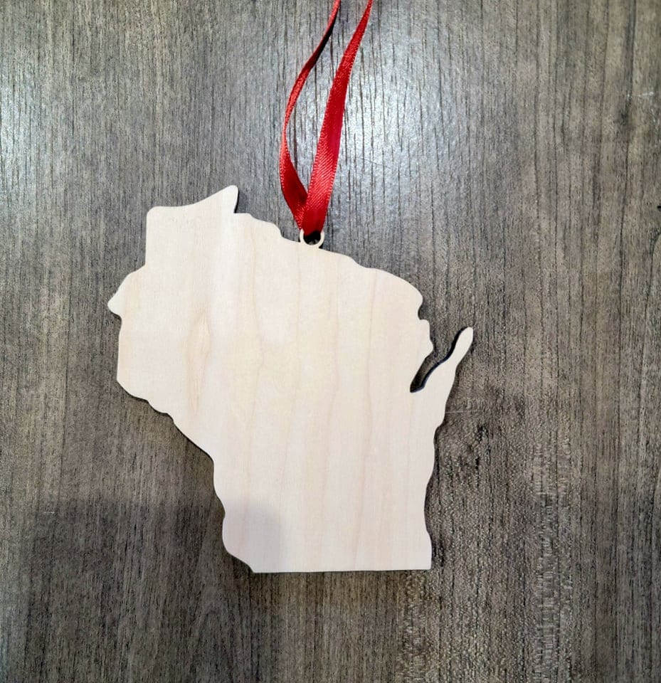 Wisconsin Ornaments, Bulk wood cut out Blanks, Unfinished, state Shaped Wood Ornament, DIY, Christmas ornaments, Blanks for Crafts, sign making