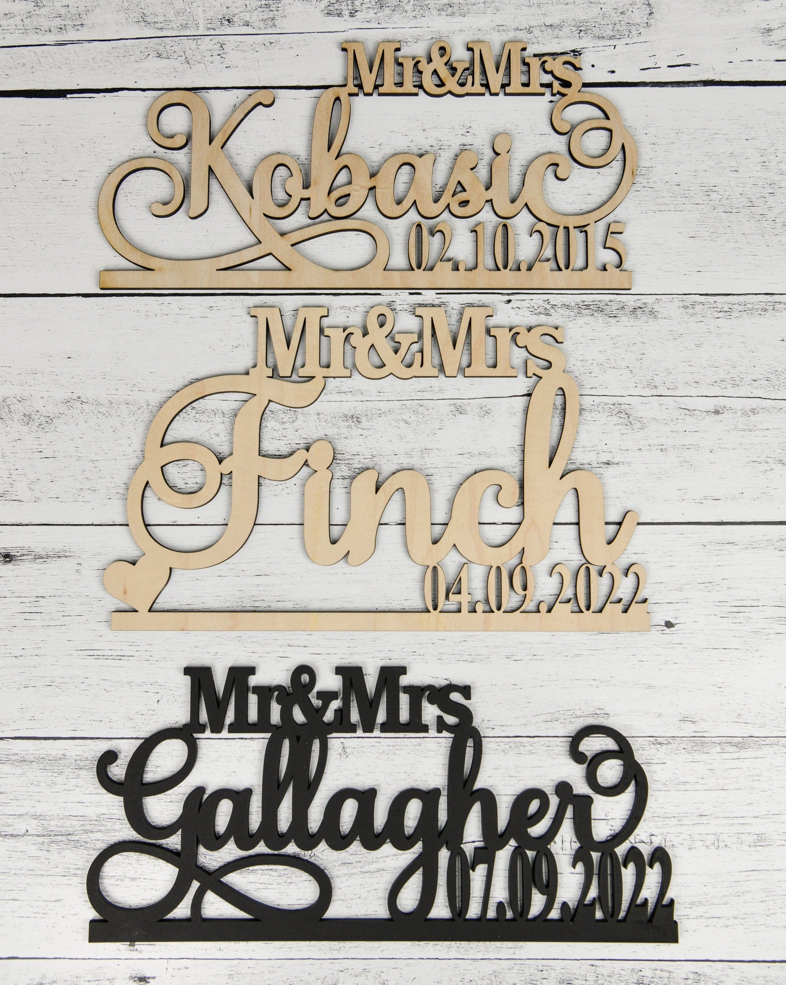 Custom Wedding Name Sign with Mr & Mrs + Date for sweetheart or head table, personalized wedding decor