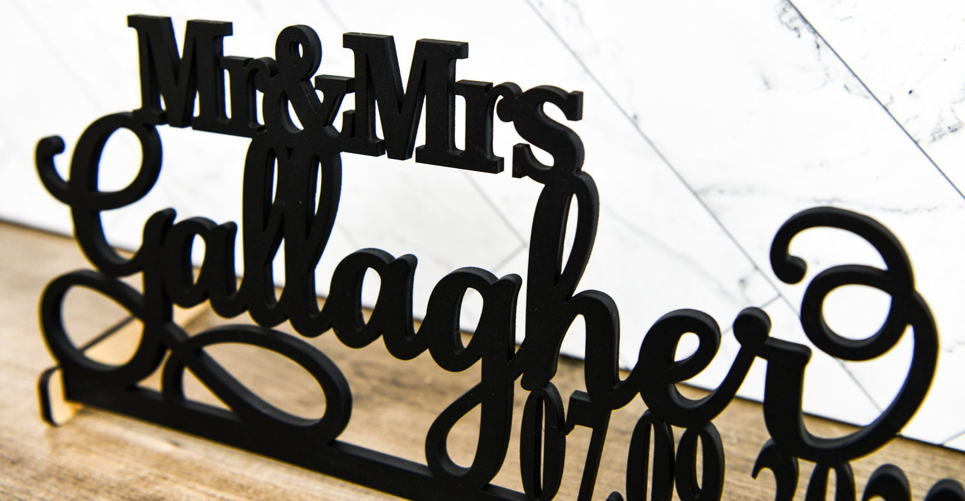 Custom Wedding sign with script Name & date, Personalized Mr & Mrs sign for Head table / Sweetheart Table Decor