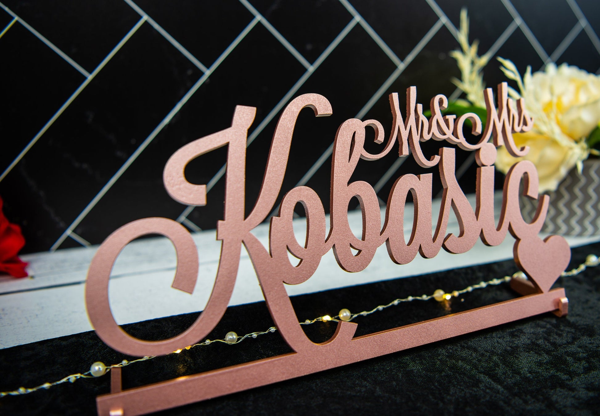 Custom Mr & Mrs Wedding Name Sign for Head Table Decor - Wedding Keepsake