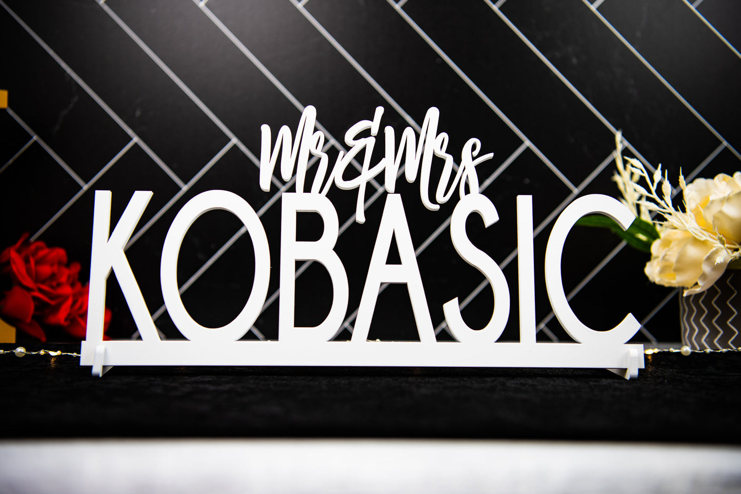 Custom Mr & Mrs Wedding Name Sign for Head Table Decor - Wedding Keepsake