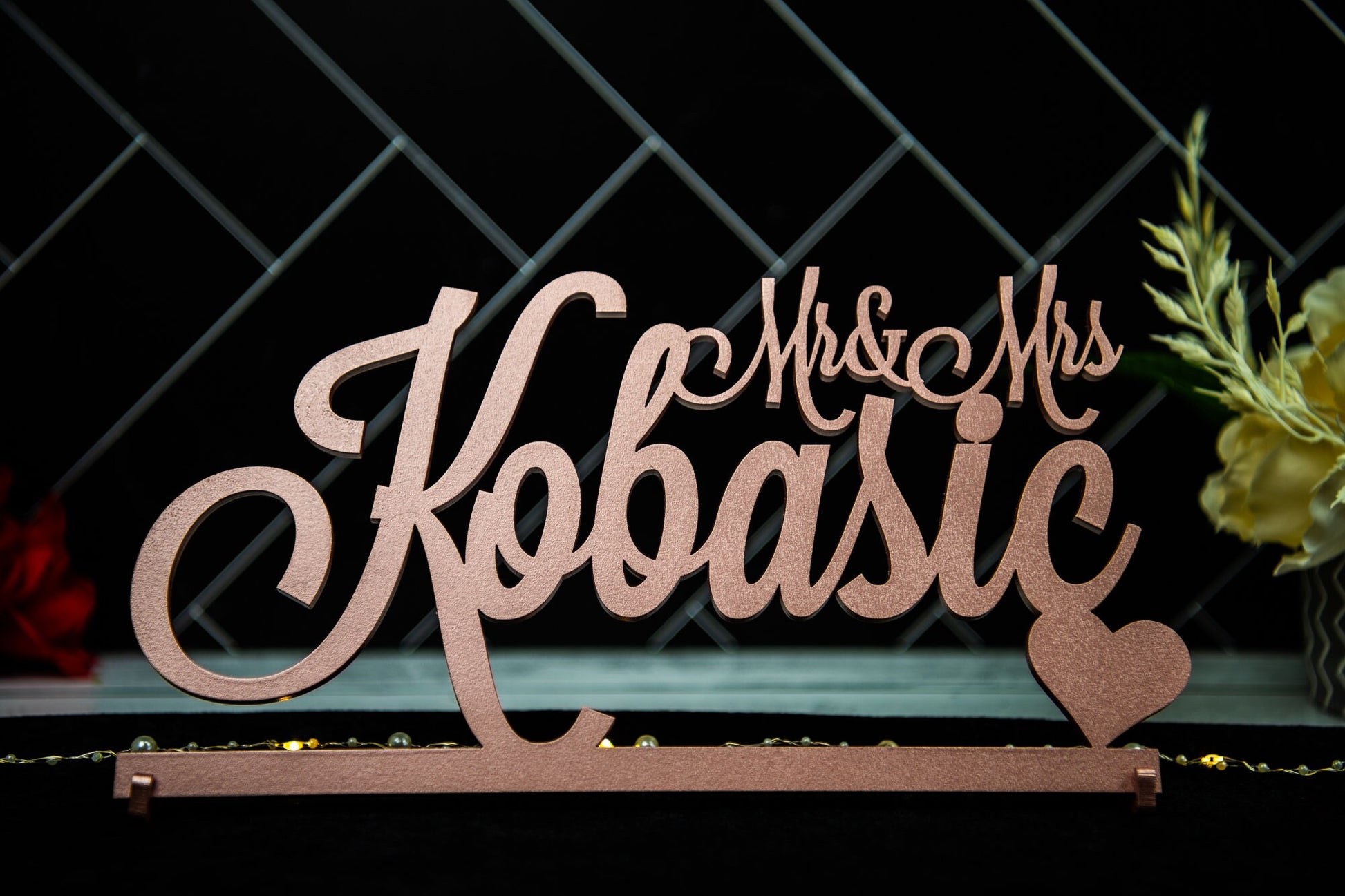 Custom Mr & Mrs Wedding Name Sign for Head Table Decor - Wedding Keepsake