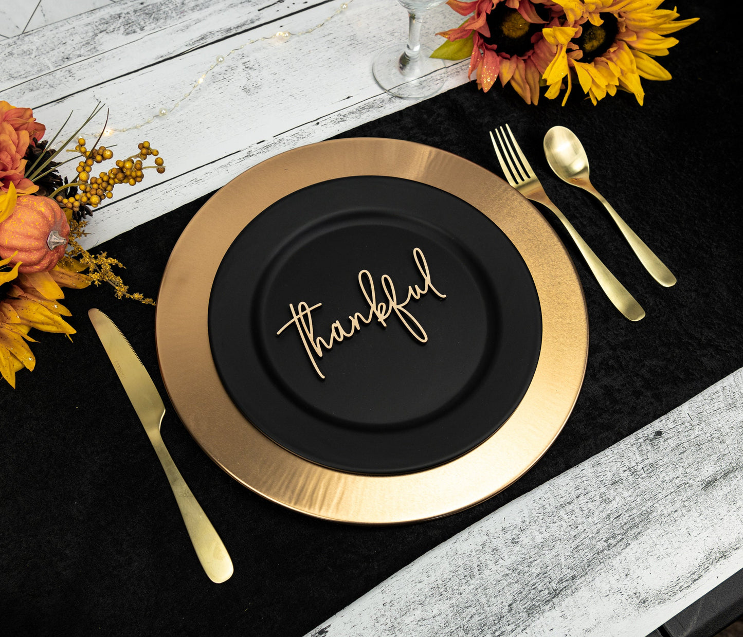 Thankful Place Cards, Thanksgiving Table Plate Settings, Thankful Wood Word, Holiday Decor, Thanksgiving Place settings, Small Thankful Sign