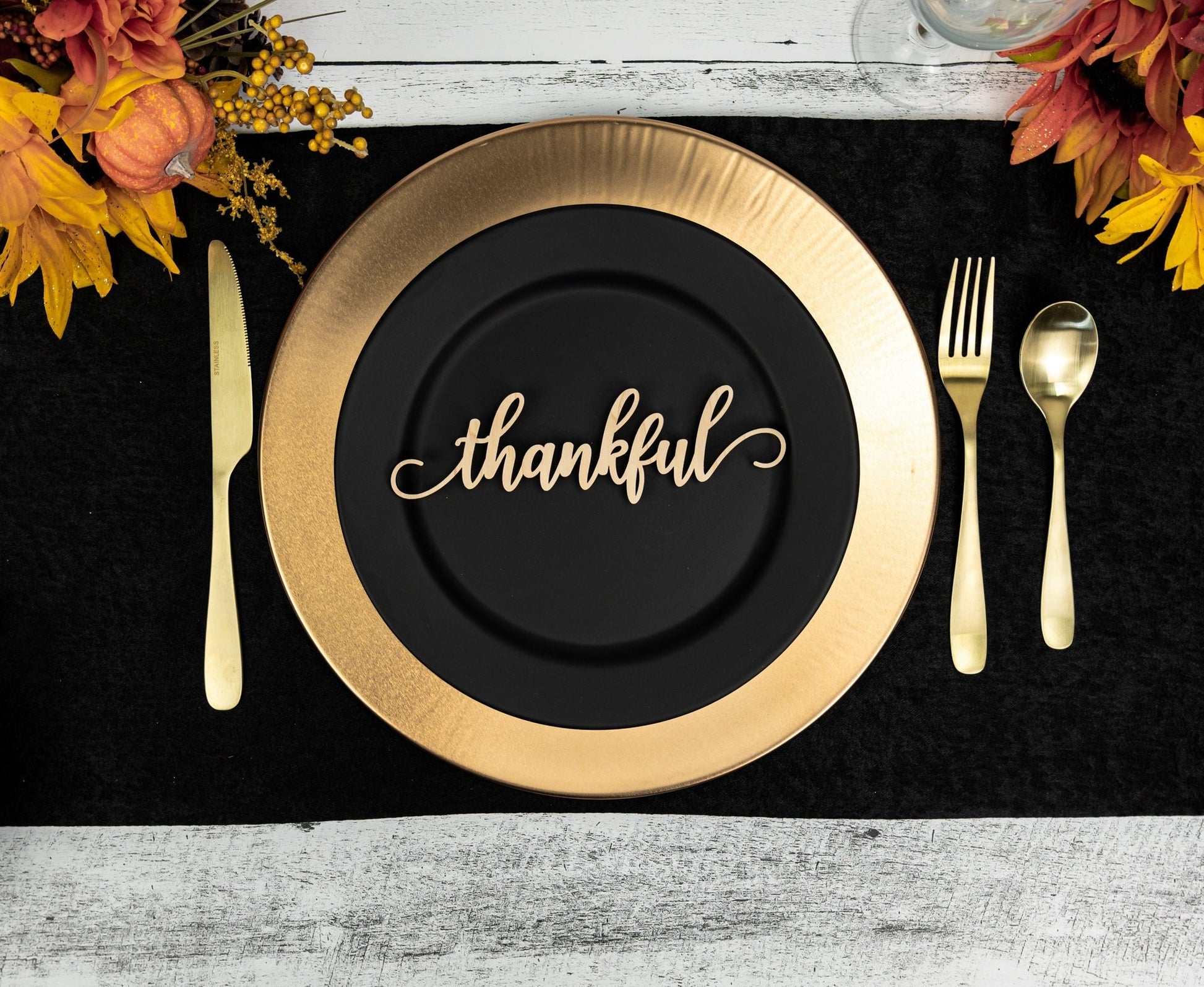 Thankful Place Cards, Thanksgiving Table Plate Settings, Thankful Wood Word, Holiday Decor, Thanksgiving Place settings, Small Thankful Sign