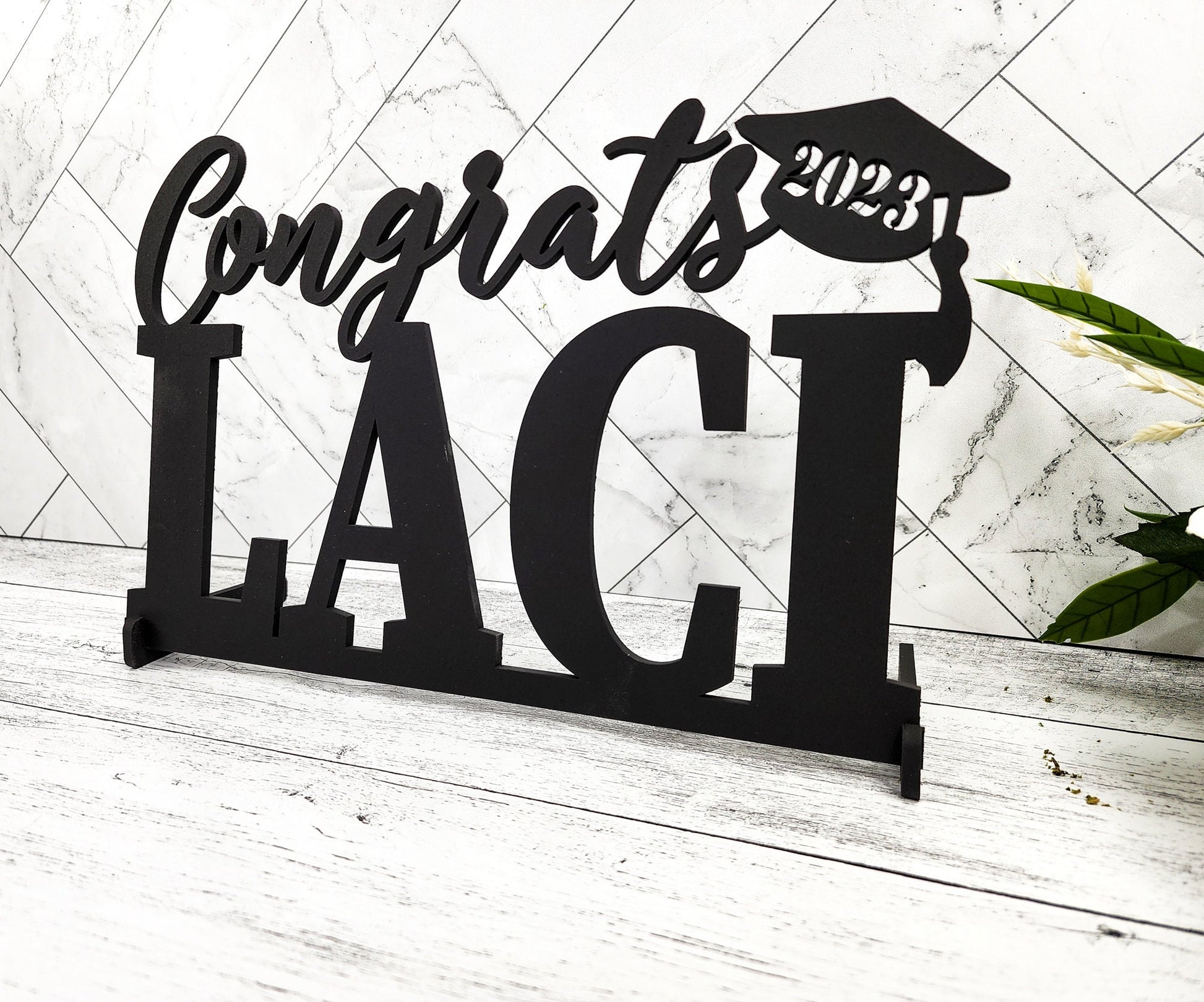 Class of 2024 Table sign with Custom Name + Congrats & 2024 graduation cap