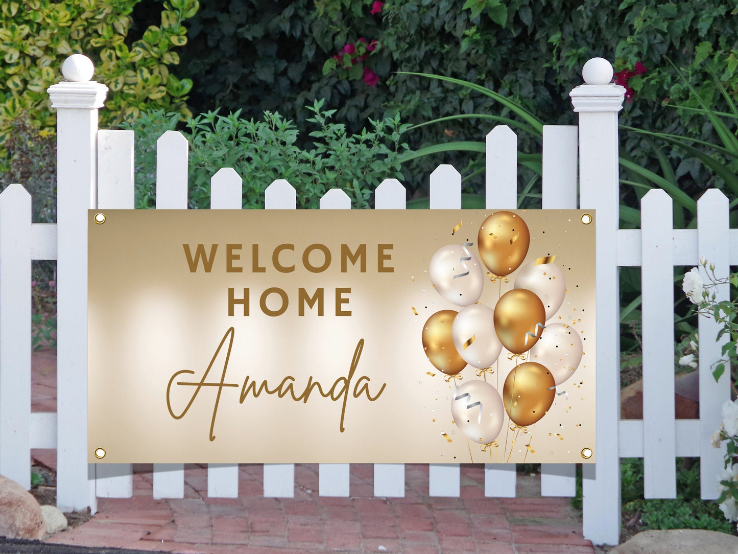 Gold themed welcome home banner, personalized with name and gold balloons. can be custom to color theme