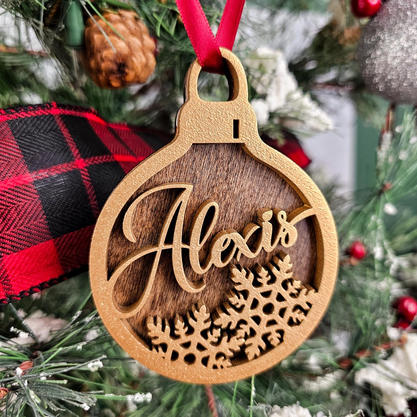 Custom Stocking Name Tags, Wooden Christmas Ornaments Personalized with Name, Wood Gift Tags, Christmas Stocking tags, Present Tags