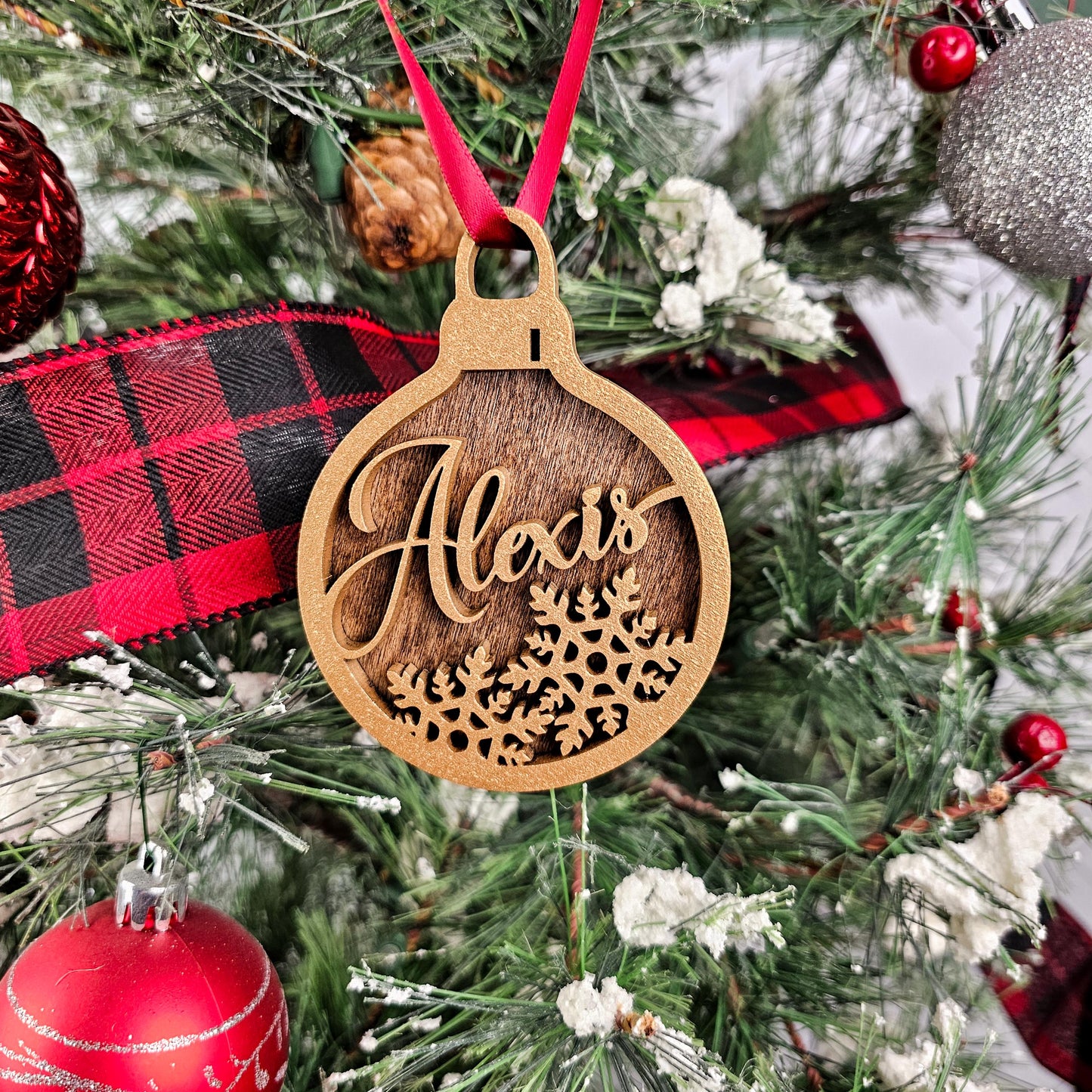 Custom Stocking Name Tags, Wooden Christmas Ornaments Personalized with Name, Wood Gift Tags, Christmas Stocking tags, Present Tags