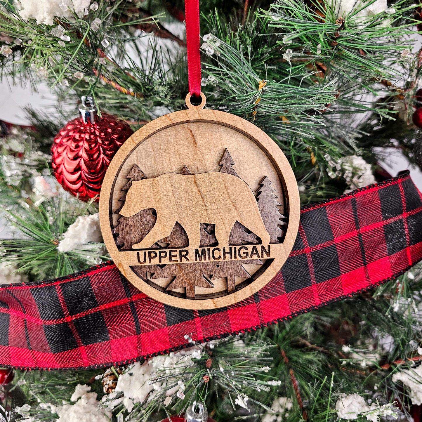 Upper Peninsula of Michigan Christmas Ornament, Yooper Wooden UP shape Wood Ornament, Upper Michigan Round Xmas tree souvenir