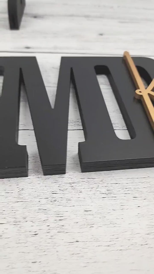 Mr & Mrs Sign, Script Wedding Custom Name Sign, Wood Name, Block Mr Mrs Personalized Name Sign, Sweetheart Head Table Decor Sign, Photo Prop