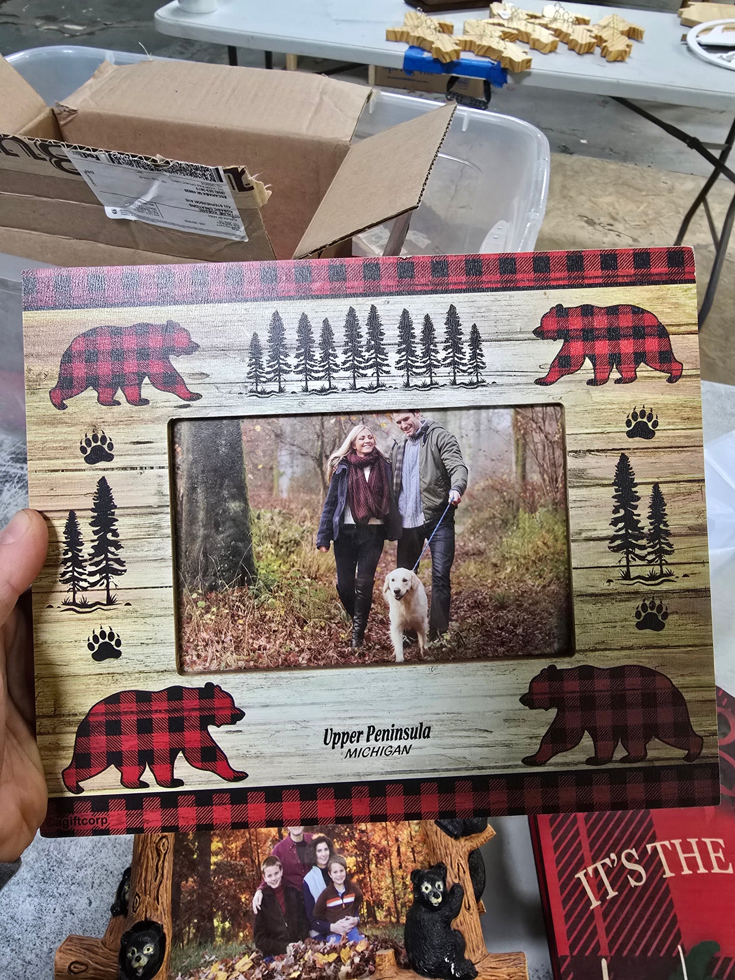 Picture frames as seen on Facebook