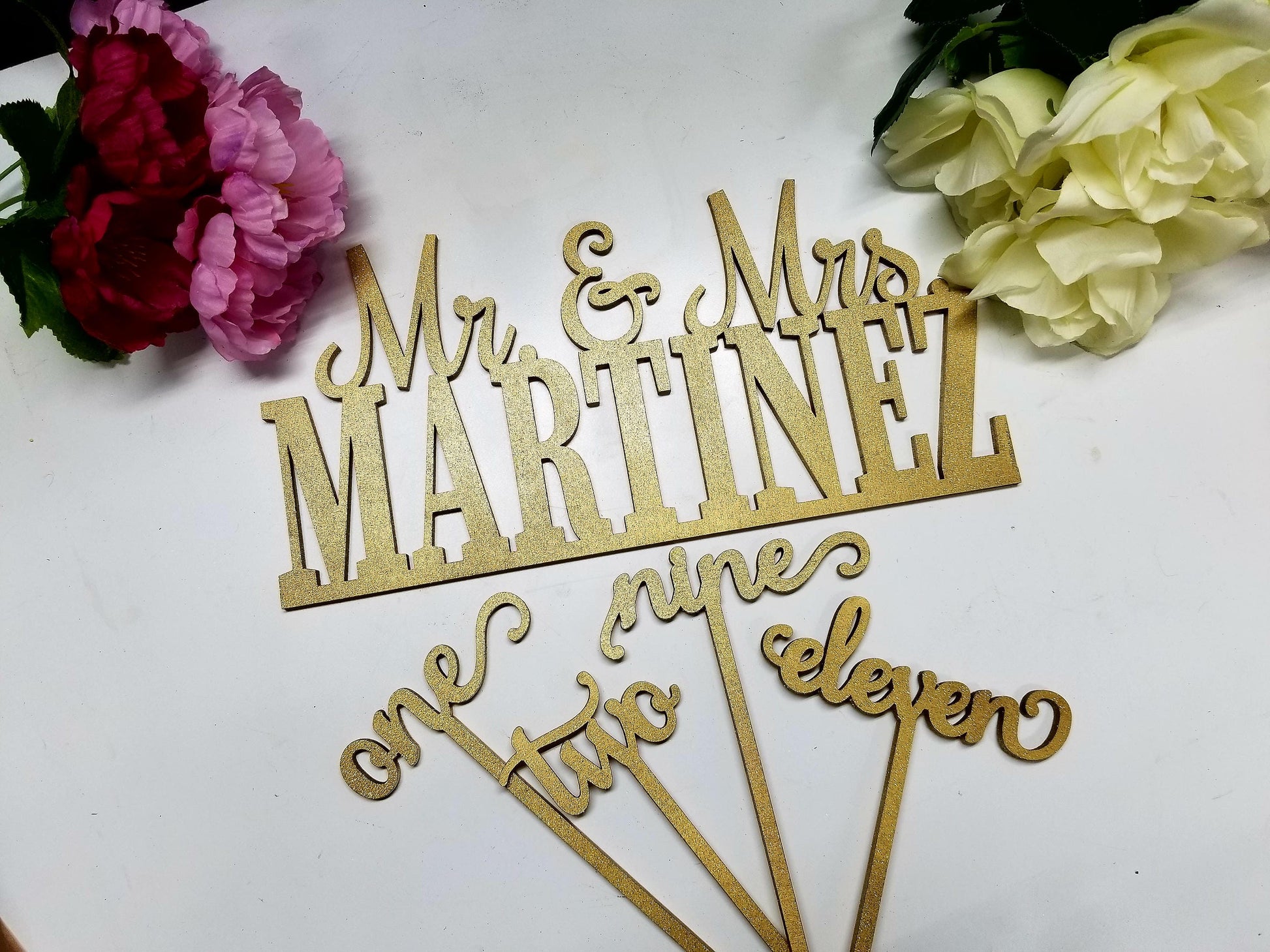 Wedding name sign & wedding table number set. Custom Mr and Mrs Sign with Wedding table numbers with attached stake Custom Mr Mrs Name sign