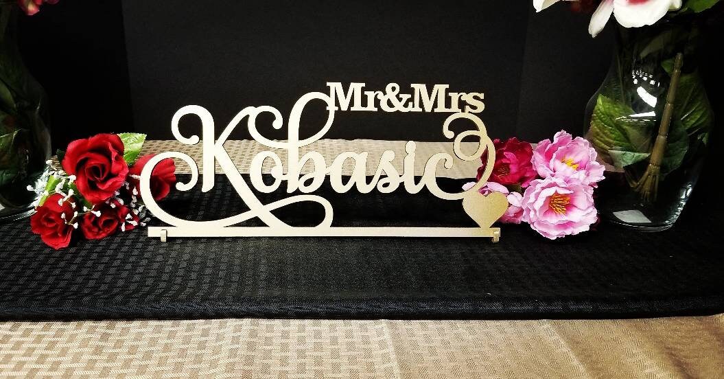 Mr and Mrs Sign. Script Wedding Name Sign. Script Mr & Mrs Wood Name. Personalized Name Sign. Mr and Mrs Sweetheart Table Centerpiece