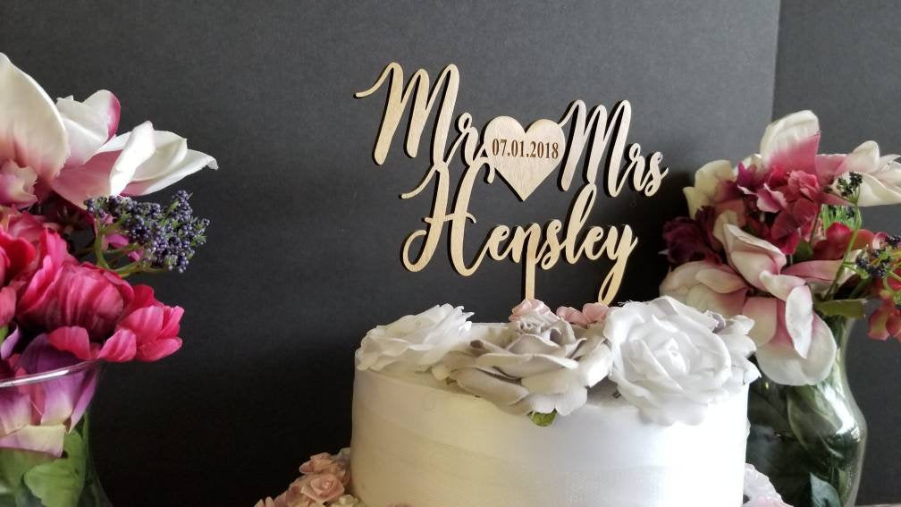 Wedding Cake topper. Custom Mr & Mrs Wedding Cake Topper Wood Wedding Cake topper Custom Wedding Cake Topper Custom Cake Topper with date