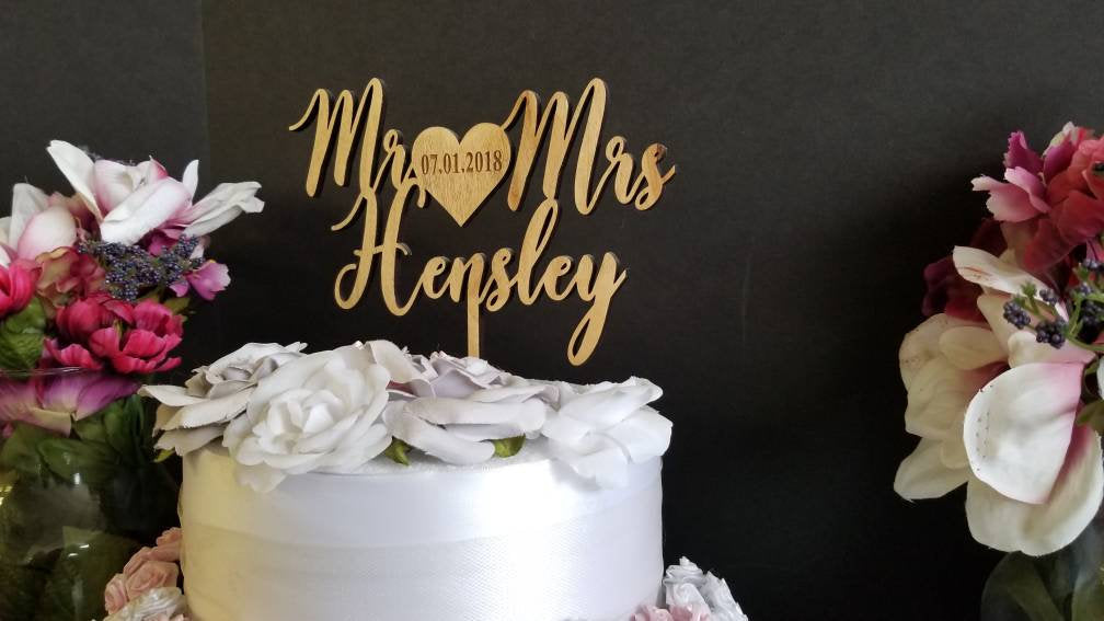 Wedding Cake topper. Custom Mr & Mrs Wedding Cake Topper Wood Wedding Cake topper Custom Wedding Cake Topper Custom Cake Topper with date