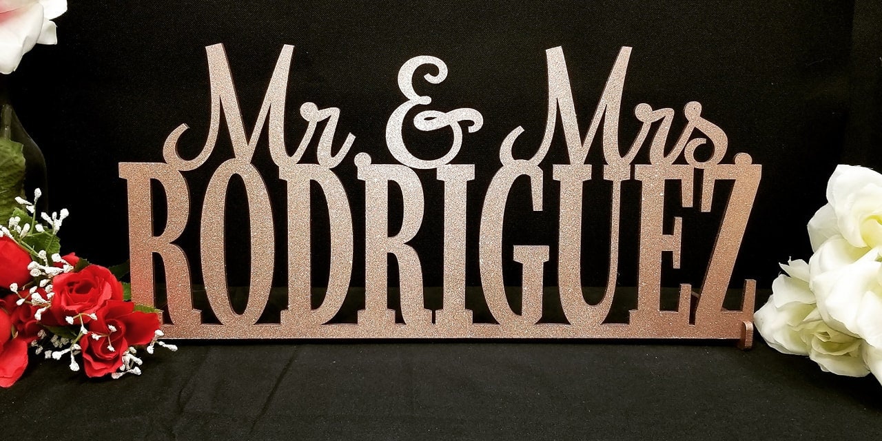 Mr & Mrs Sign - Custom Wedding Name sign - Mr and Mrs Wood Name - Personalized Last Name Sign - Sweetheart table Centerpiece Sign 18-24 inch