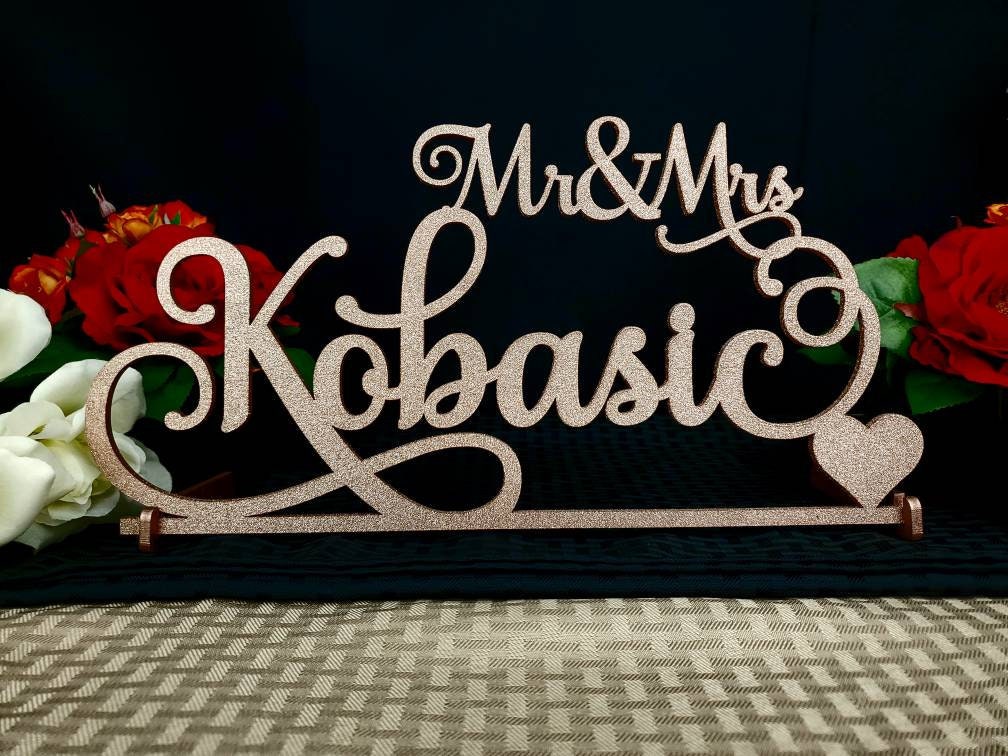 Mr & Mrs Sign - Custom Wedding Name sign - Script Mr and Mrs Surname - Personalized Last Name Sign - Sweetheart table Sign - Custom Deocr