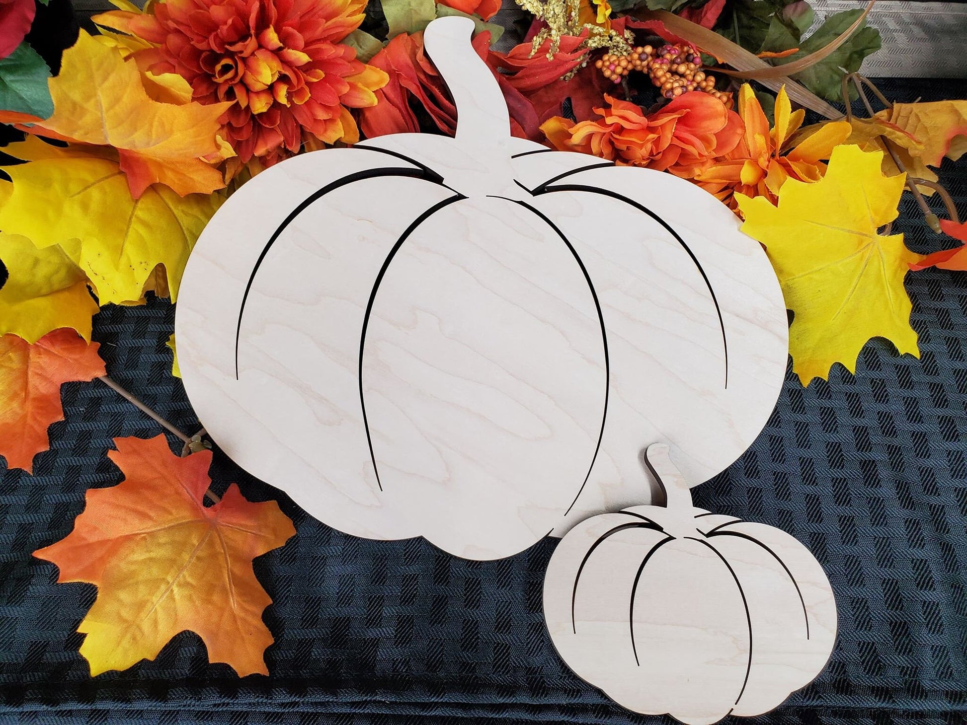 Pumpkin wood cutout, Pumpkin cutout shape, Pumpkin shape for crafts, Laser Cut Pumpkins Unfinished, Halloween Fall Decor,  2-24 in wide 1/4"
