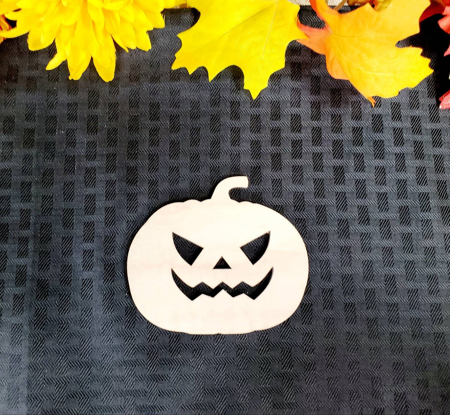 Pumpkin wood cutout, Pumpkin cutout shape, Pumpkin shape for crafts, Jack-o-lantern, Unfinished, Halloween Fall Decor,  2-24 in wide 1/4"
