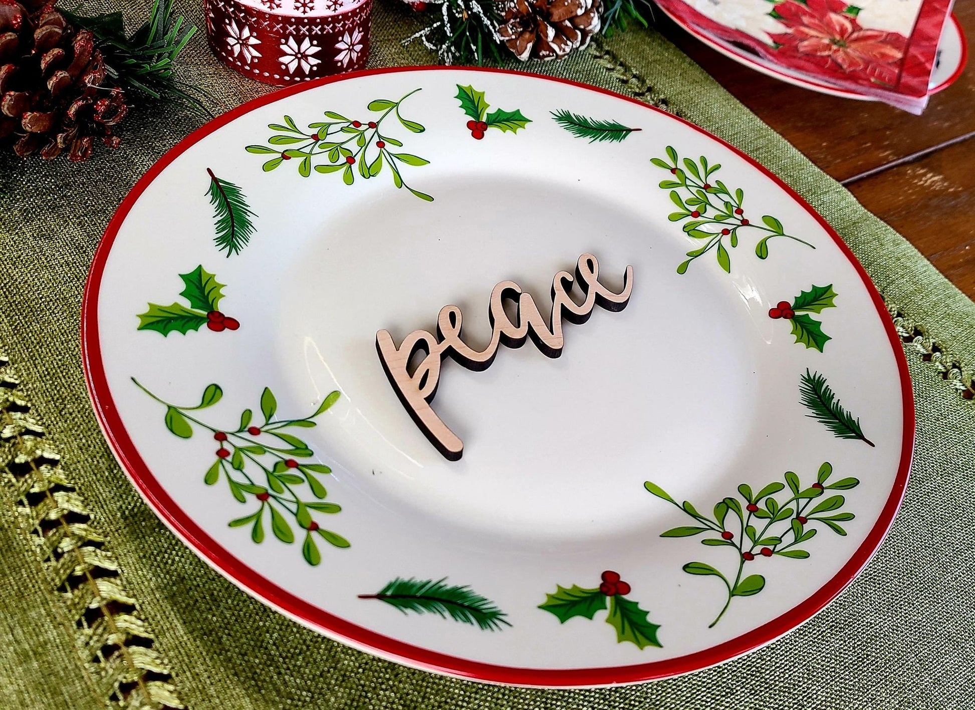 Peace Place Cards, Christmas Plate setting cards, Christmas Wooden Word, Holiday Decor, Christmas Place settings, Small Wood Peace Sign