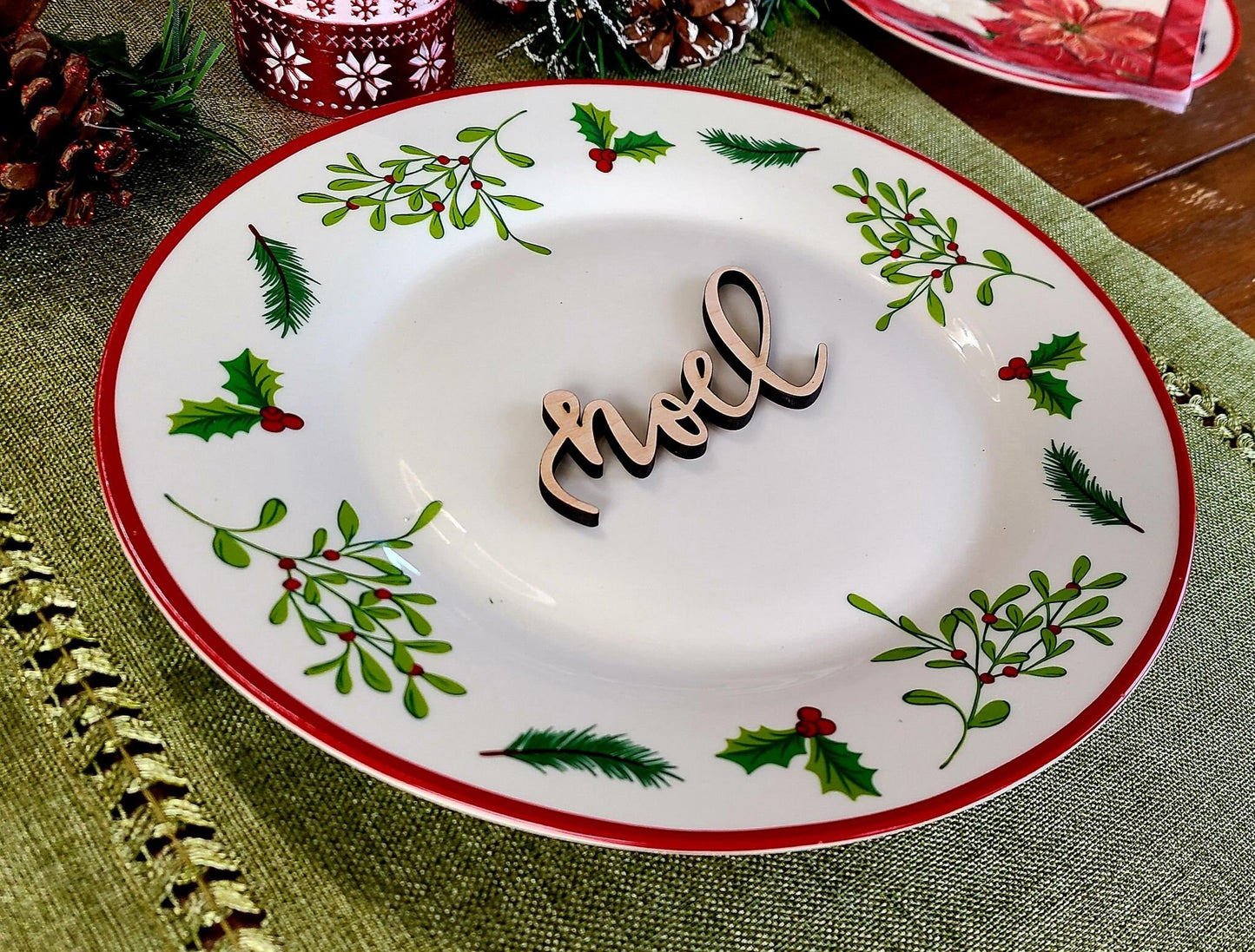 Noel Place Cards, Christmas Plate setting cards, Christmas Wooden Word, Holiday Decor, Christmas Place settings, Small Wood Noel Sign