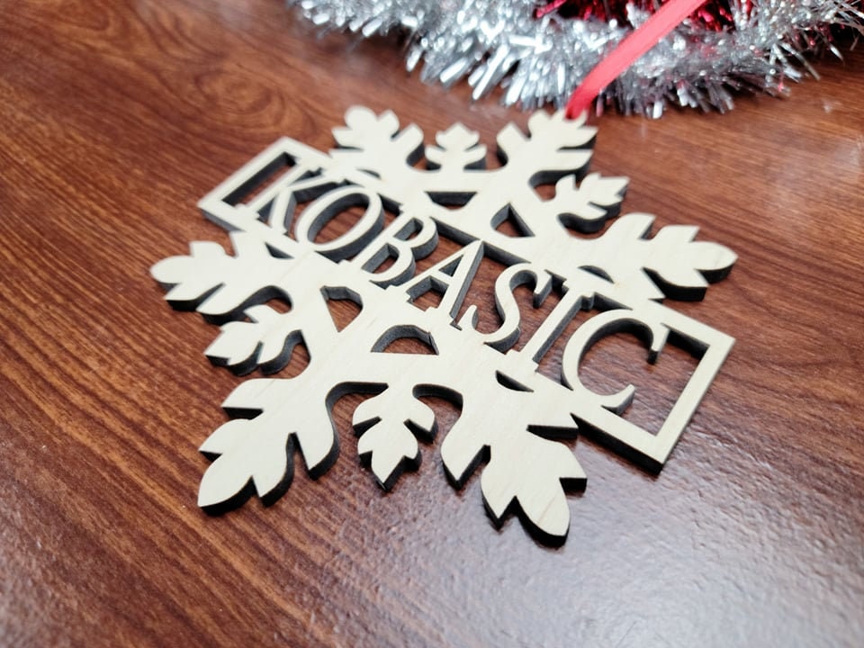 Personalized Snowflake Christmas Ornament, Custom Name Snowflake Ornaments, Wooden Christmas Ornament, Personalizable Name Ornaments, gifts