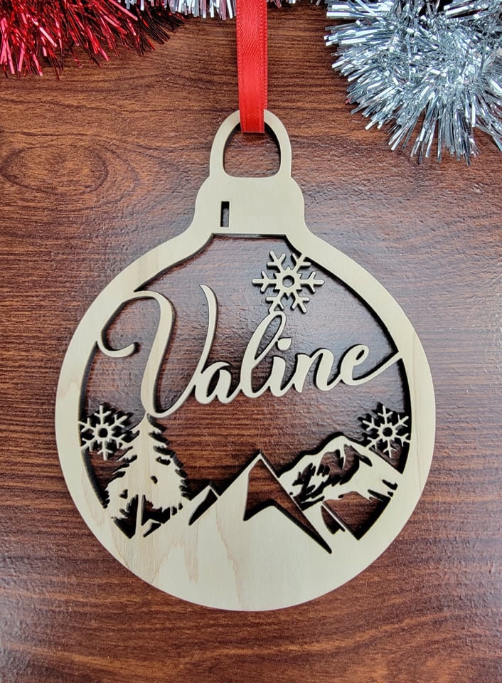 Personalized Mountain Christmas Ornament, Custom Xmas Bulb with Name & Mountain Scenary, Custom with Name, Wooden Christmas Ornament decor