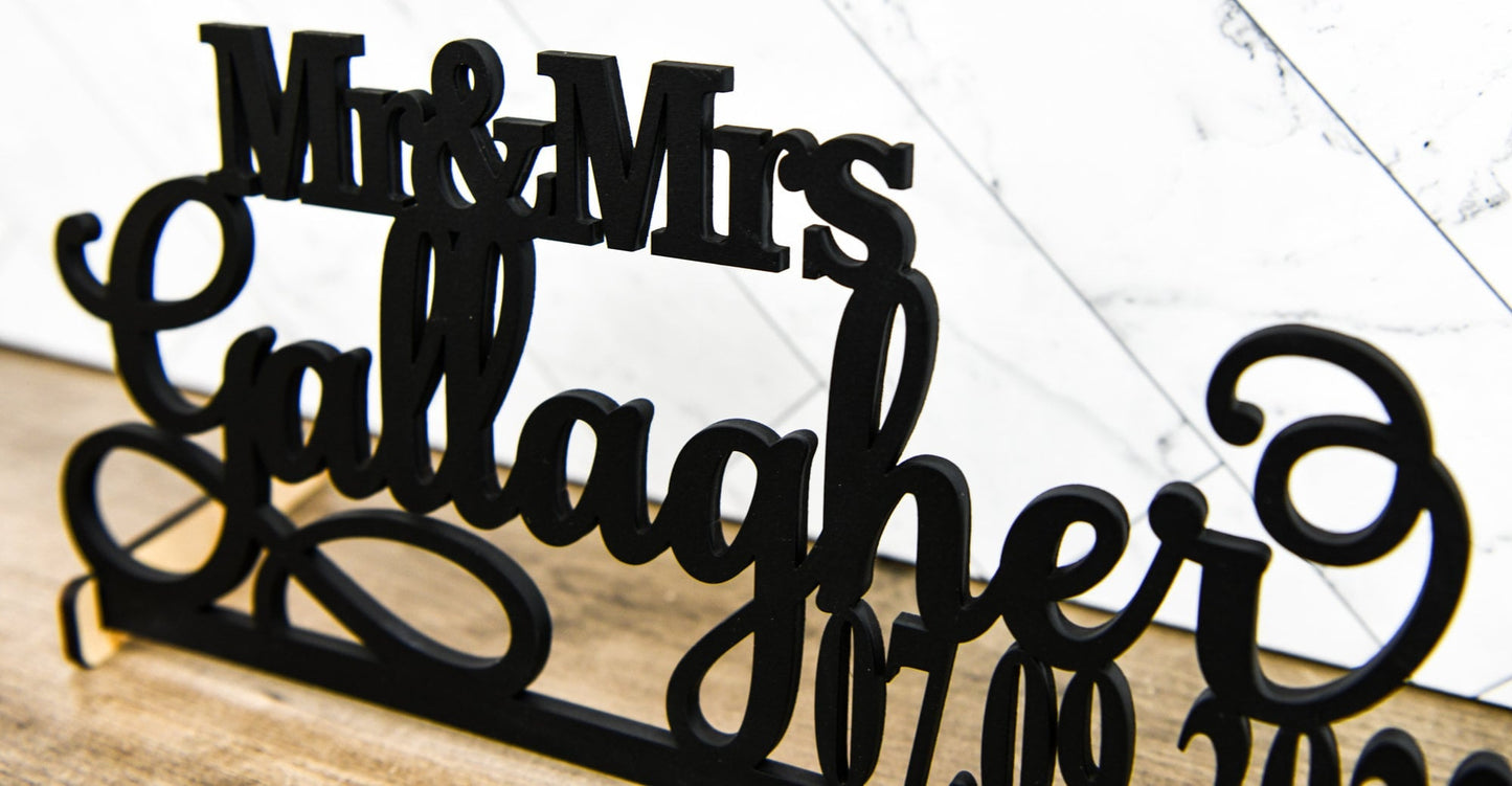 Mr and Mrs Sign with Date, Script Wedding Custom Name Sign, Script Mr & Mrs Wood Name, Personalized Name Sign, Mr Mrs Sweetheart Table Sign