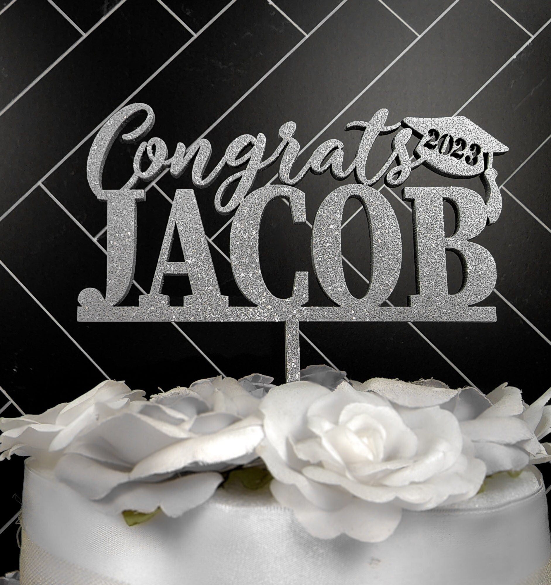 Custom Graduation Cake Topper, Class of 2023 Name & Cap, Personalized Grad Cake Topper, Congrats Grad Graduation Party Decor - Sturdy Wood