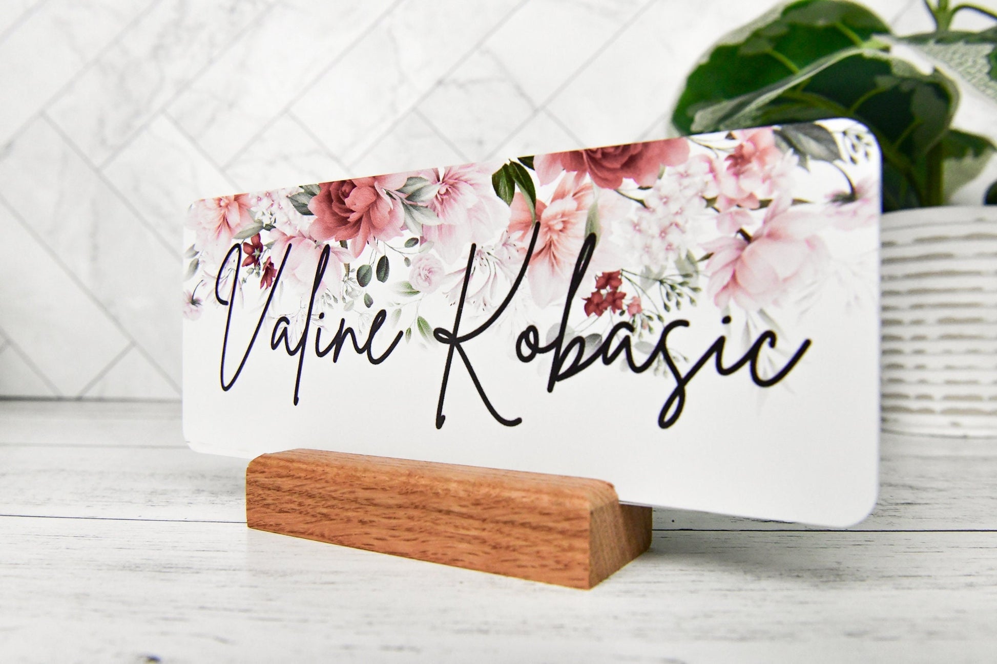 Name Place Cards. Wedding Name Place Plates. Small Wood Name Tag Cutou –  Kobasic Creations