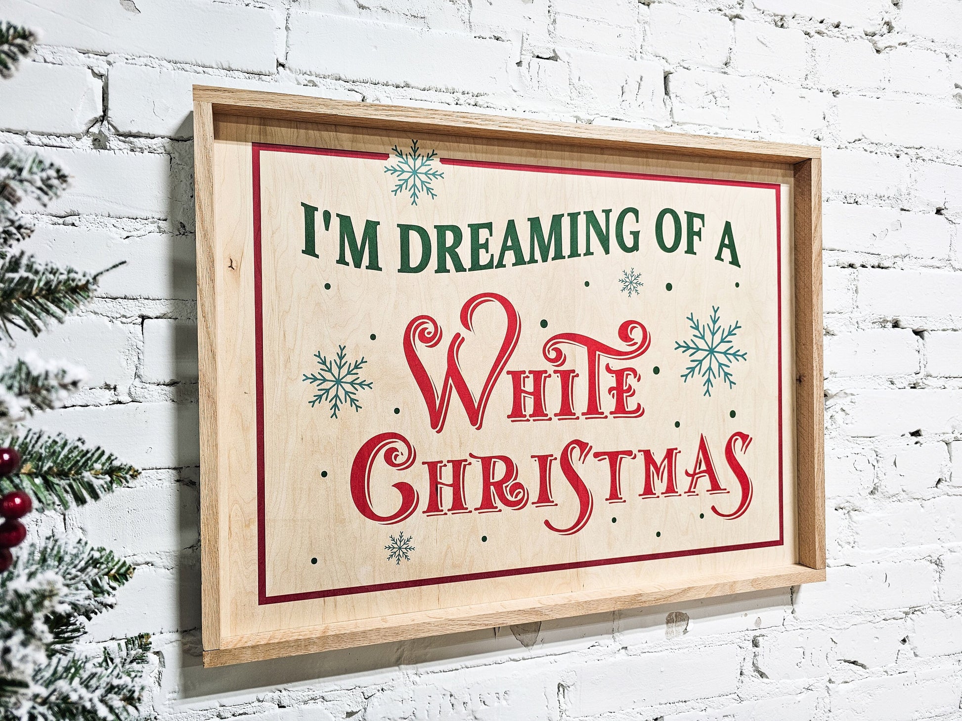 i&#39;m dreaming of a white Christmas holiday wooden sign wall decor hanging